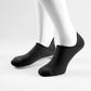 (Schwarz) Sneaker Socken Herren – Trageansicht am Fuß unsichtbarer Schnitt