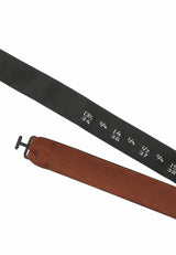 (Bronze) Verstellbares Nackenband der Fliege mit Hakenverschluss und Größenskala