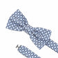 (Hellblau) Detailaufnahme Seidenfliege Würfelmuster hellblau mit verstellbarem Band