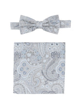 (Blau) Fliege und Einstecktuch Set Hochzeit Paisley – Fliege und Tuch ausgelegt