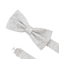 (Beige) Fliege Hochzeit Paisley Seide – Detailansicht mit verstellbarem Größenband