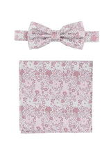 (Rosa) Fliege und Einstecktuch Set Hochzeit Floral – Fliege und Tuch ausgelegt
