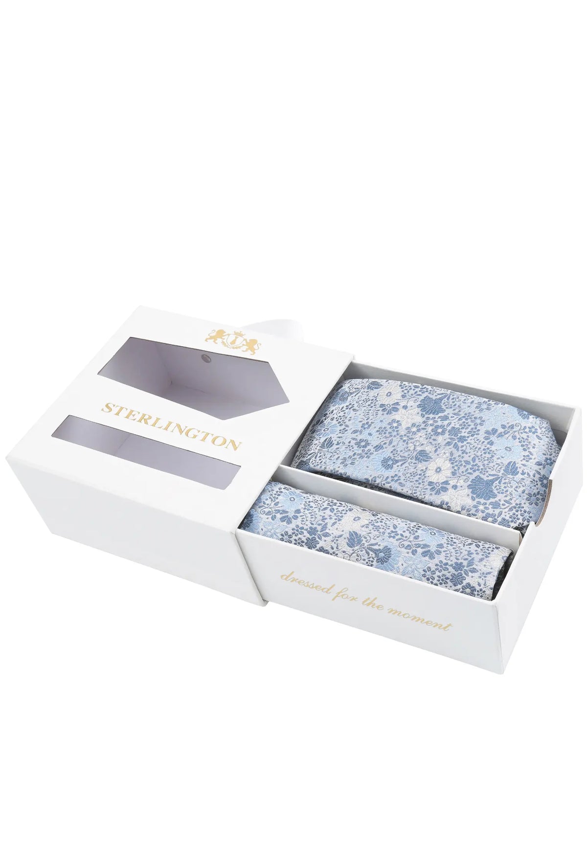 (Hellblau) Krawatte Einstecktuch Set Sterlington – Geschenkbox schräg geöffnet