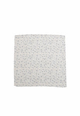 (Beige) Seiden-Einstecktuch mit floralem Muster, ausgebreitet, 28 x 28 cm